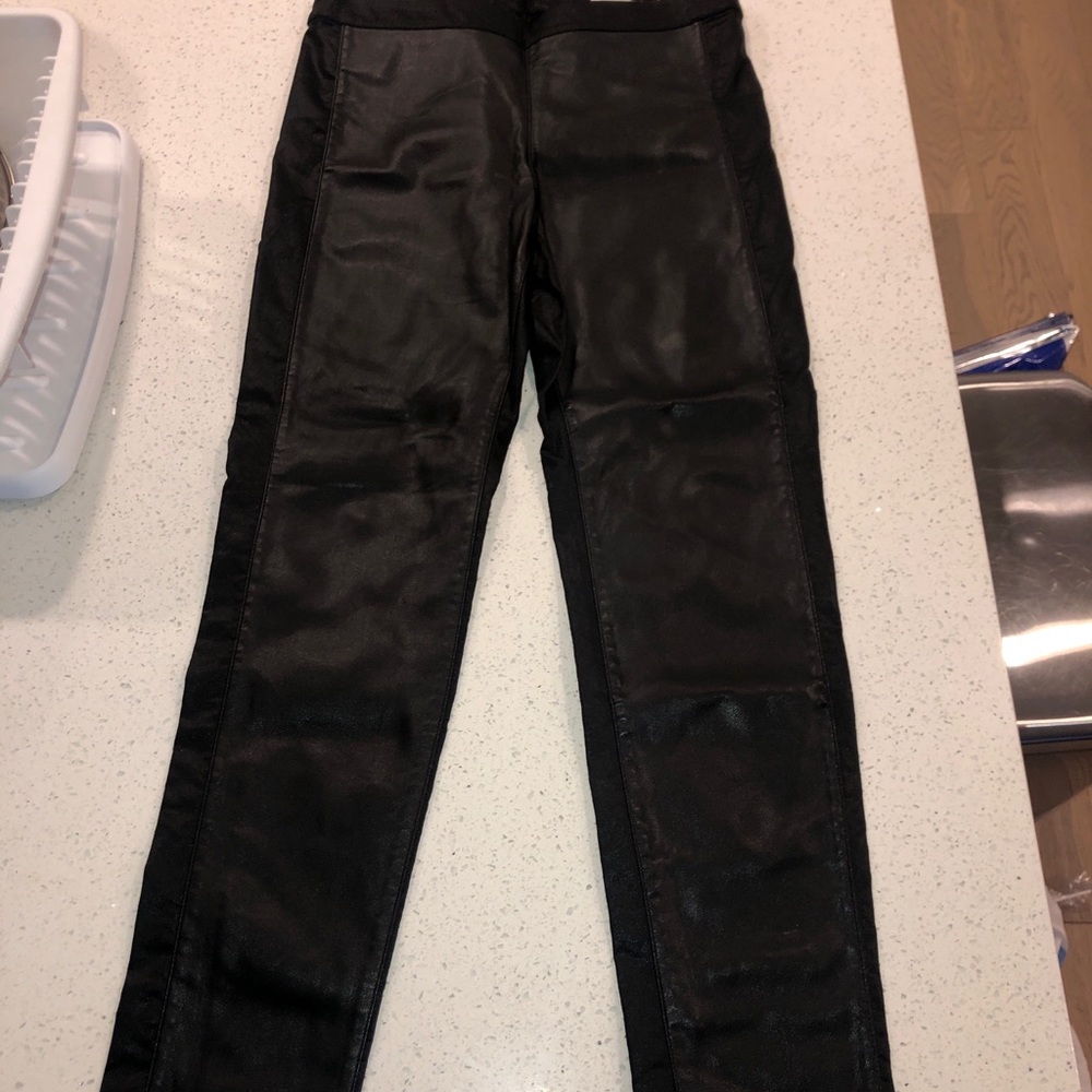 Black dressy leggings / faux leather